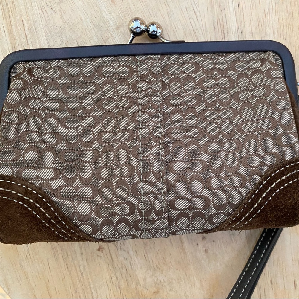 Coach Kisslock Wristlet Beige/Brown Mini”C”Canvas/Leather/Suede/Original owner